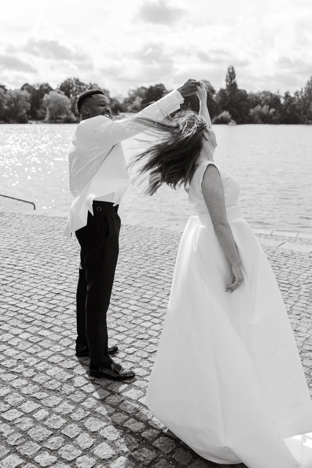 Eileen & Michael bei ihrer Hochzeit, Leuchtturm Harburg