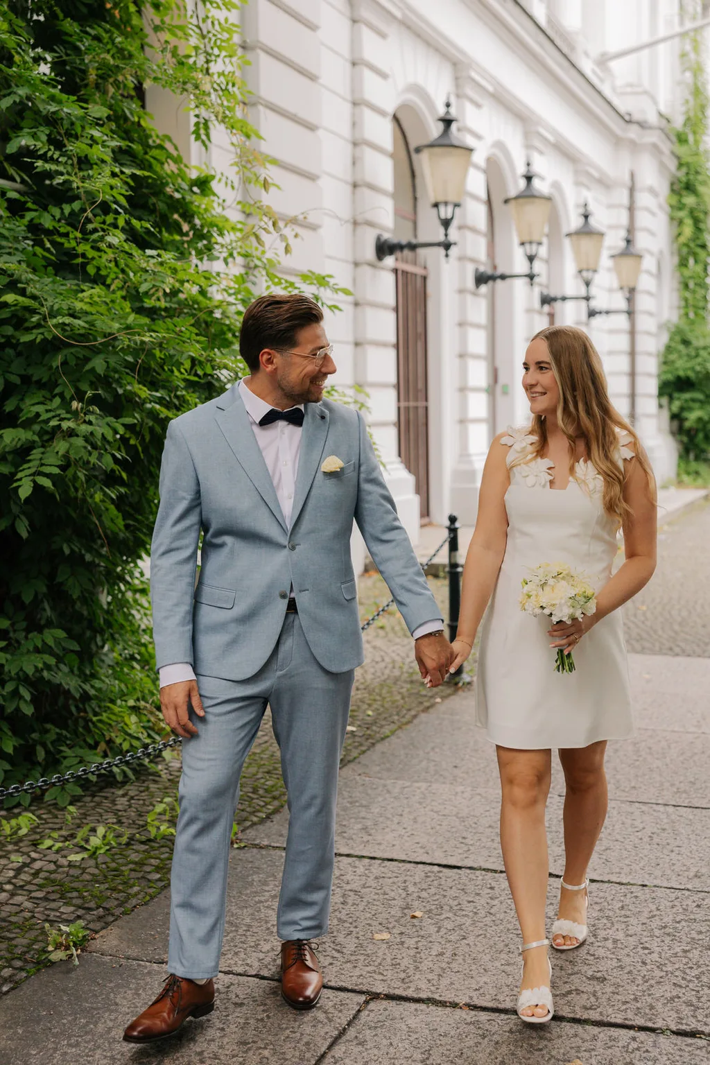 Isabelle & Kenny bei ihrer Hochzeit, Standesamt Altona