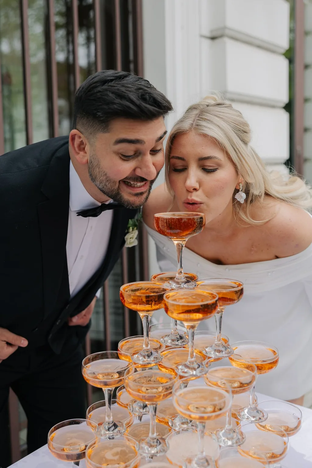 Lynn & Ersin, Standesamt Altona, Bild 2
