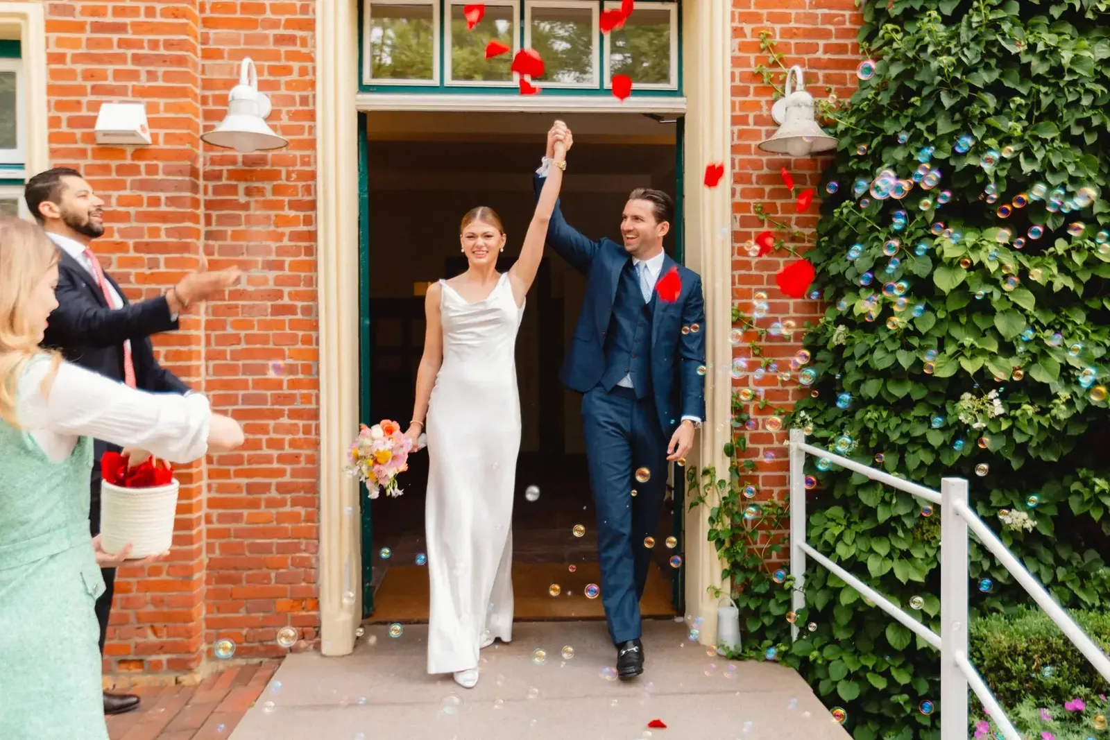 Larissa & Alex bei ihrer Hochzeit, Standesamt Seevetal